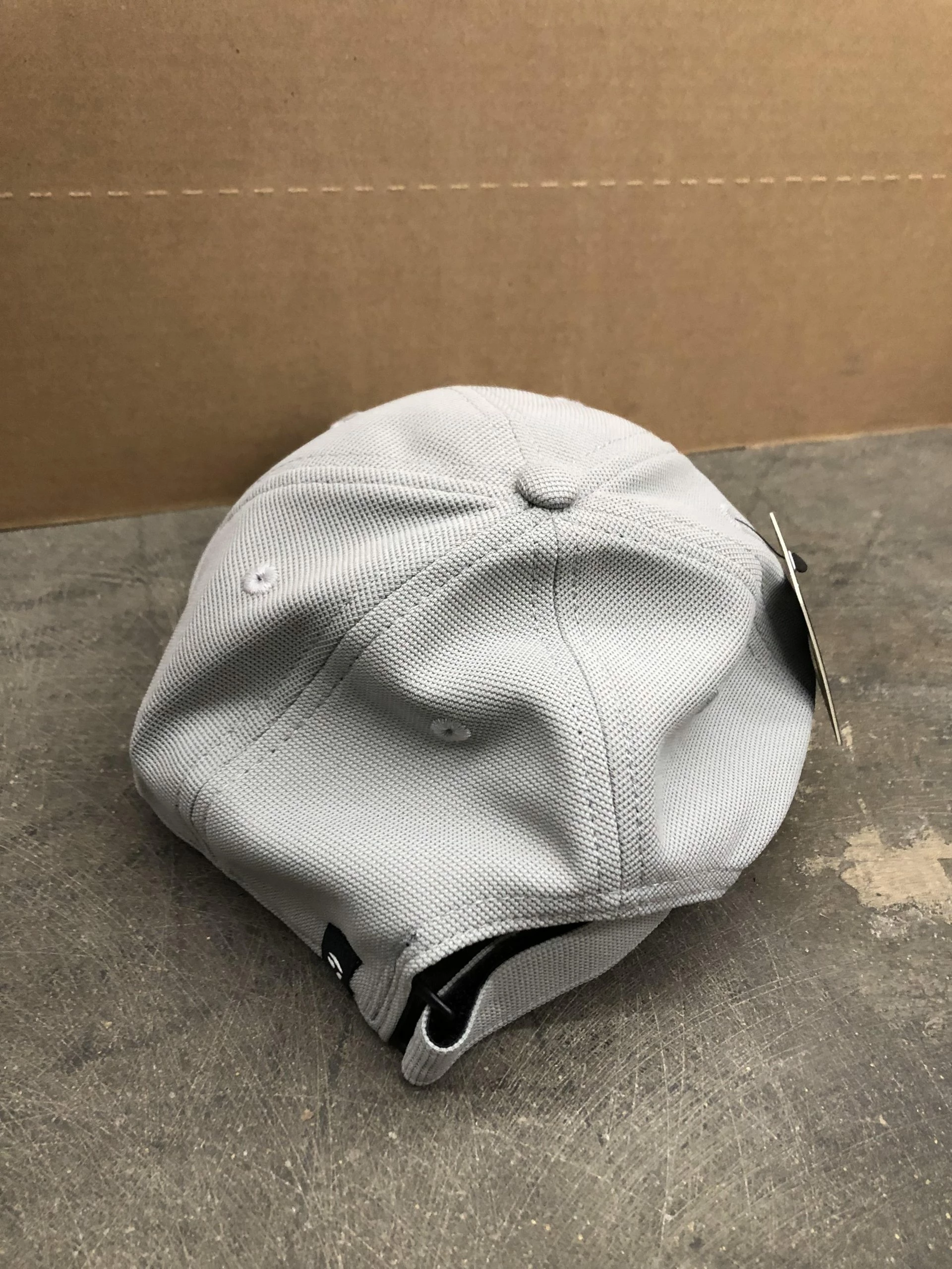 New TaylorMade Adjustable '17 Radar Junior Grey Hat 3 New TaylorMade Adjustable '17 Radar Junior Grey Hat - Image 2
